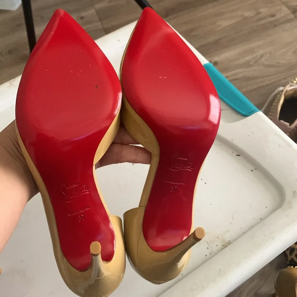 Red bottoms - Picture 3 of 3
